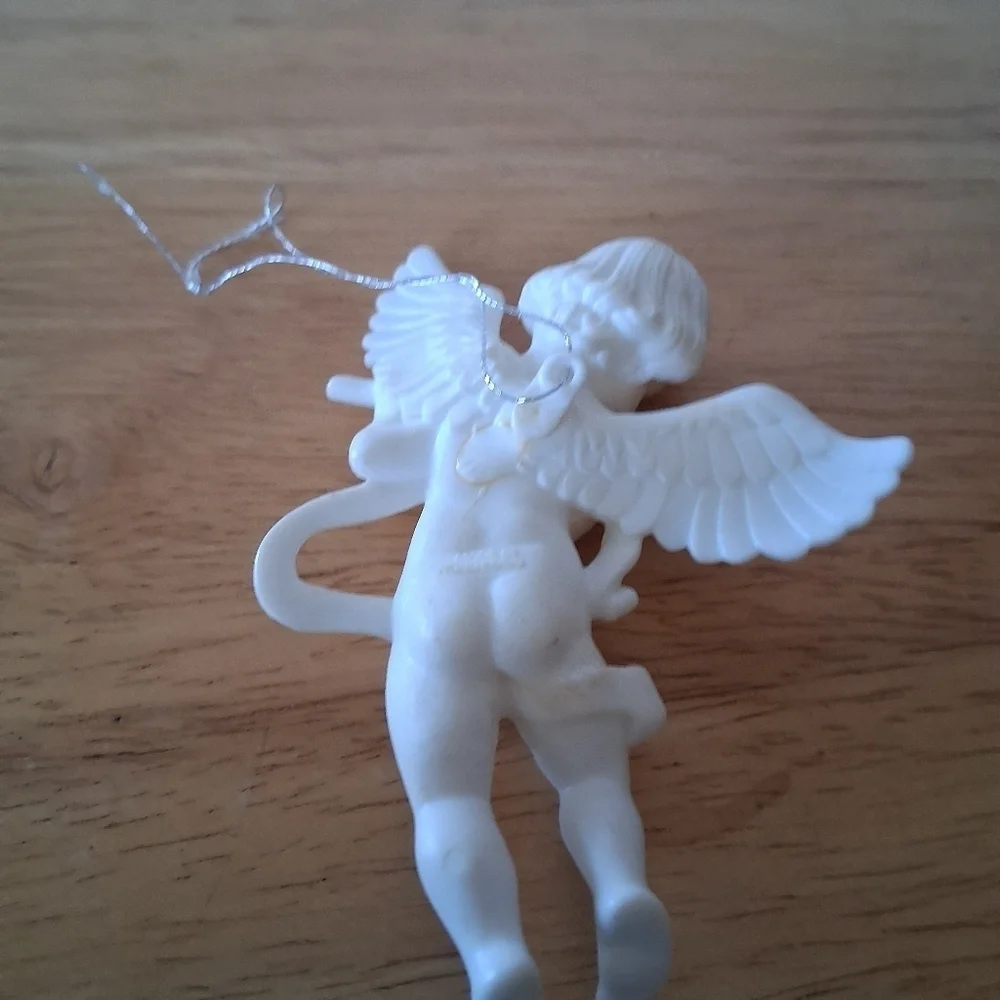 White Angel Ornament - Picture 5 of 5